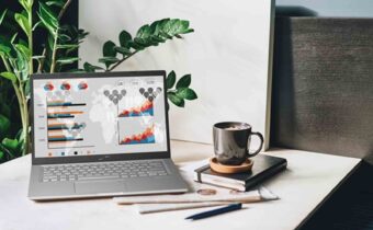 Laptop Kerja Terbaik! 5 Keunggulan ASUS Vivobook 14 (A1404) untuk Produktivitas Harian