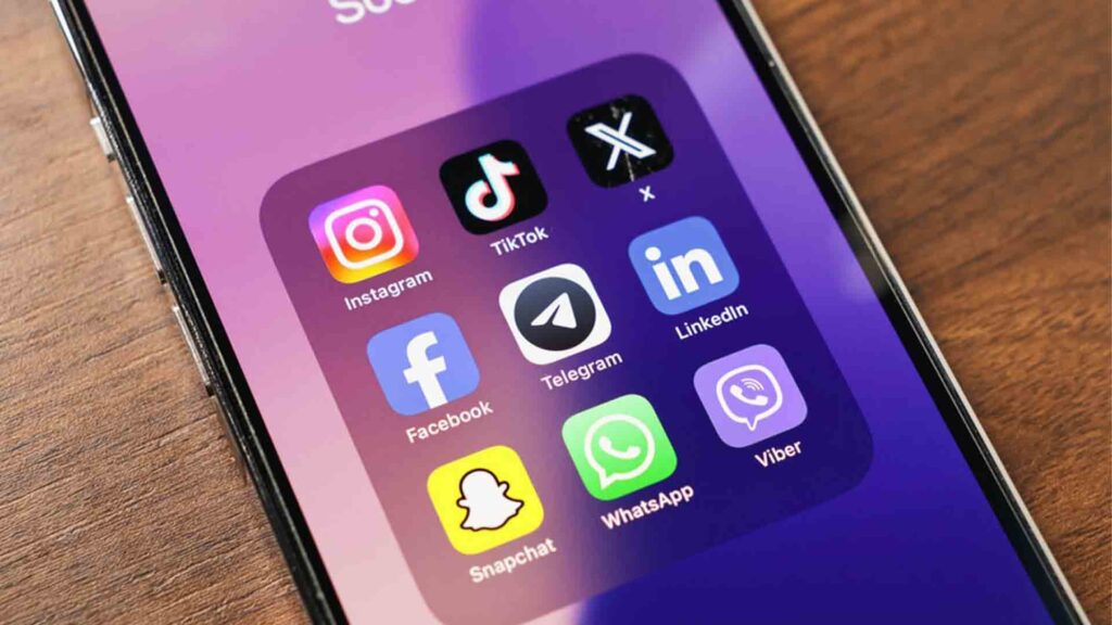 Akses Media Sosial Anak di Bawah 16 Tahun Akan Dibatasi di Indonesia